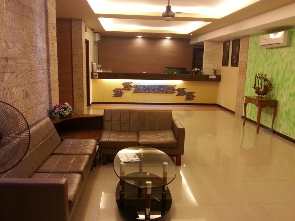 Fata Garden Hotel By Place2Stay Kuching Exterior photo