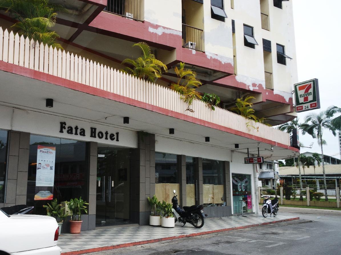 Fata Garden Hotel By Place2Stay Kuching Exterior photo